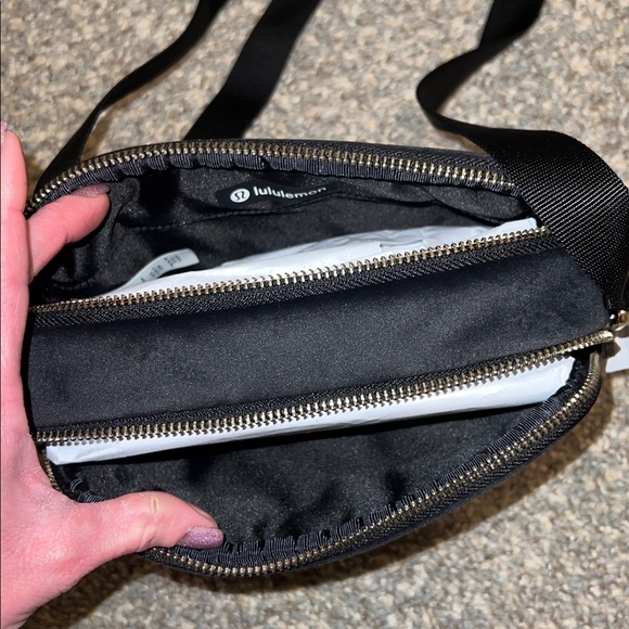 camera bag lululemon Vegas Golden Knights Crossbody  Vegas Team Store while the water Lululemon Crossbody Camera Lululemon Crossbody
